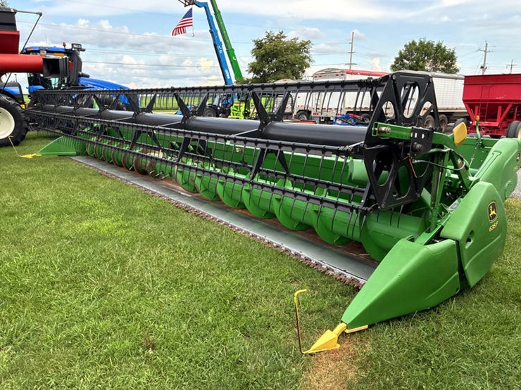 2010-john-deere-635f-image-2
