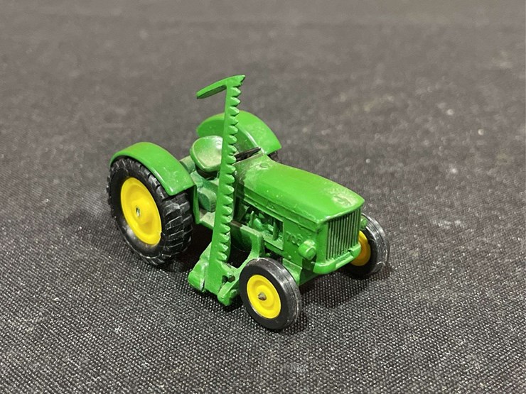 john-deere-64-image-7