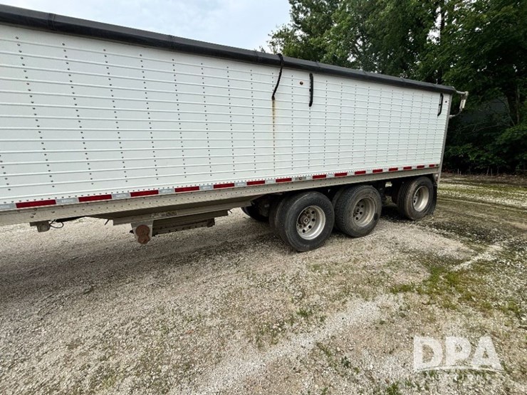 2016-wilson-grain-trailer-image-18