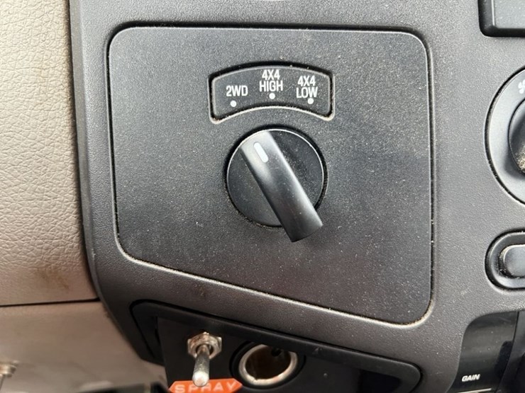 2008-ford-f350-xl-image-27