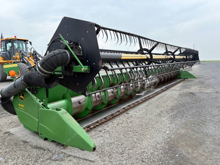 2004-john-deere-635f-image-19