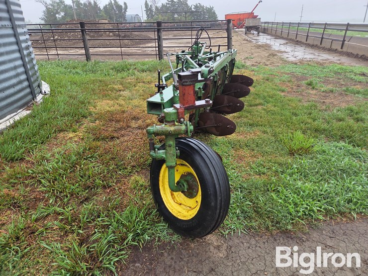 john-deere-5-image-4