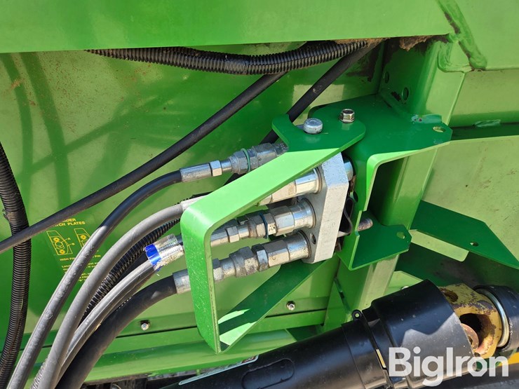 2013-john-deere-625f-image-17
