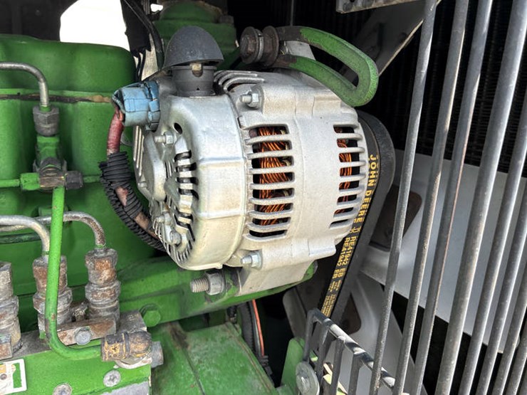1990-john-deere-4555-image-45