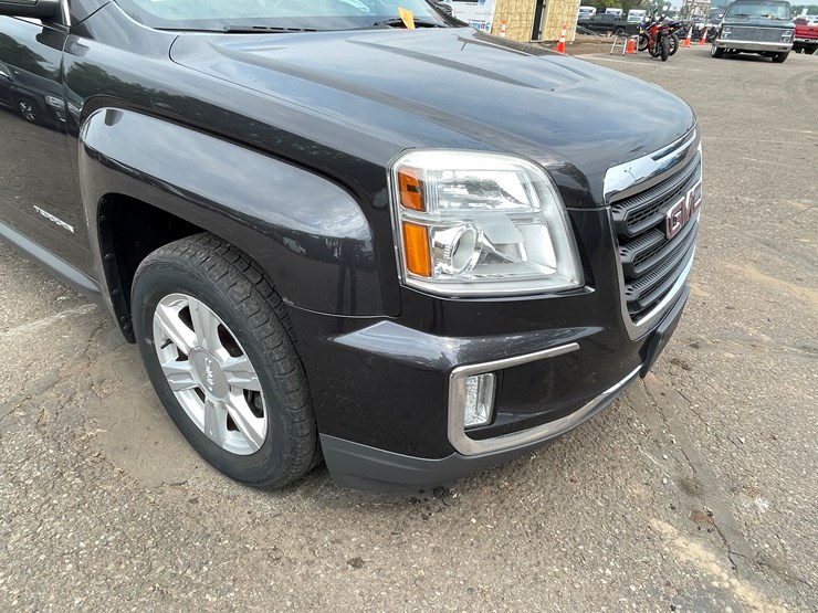 2016-gmc-terrain-sle-image-31