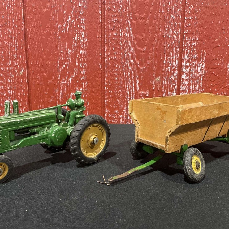 JOHN DEERE A
