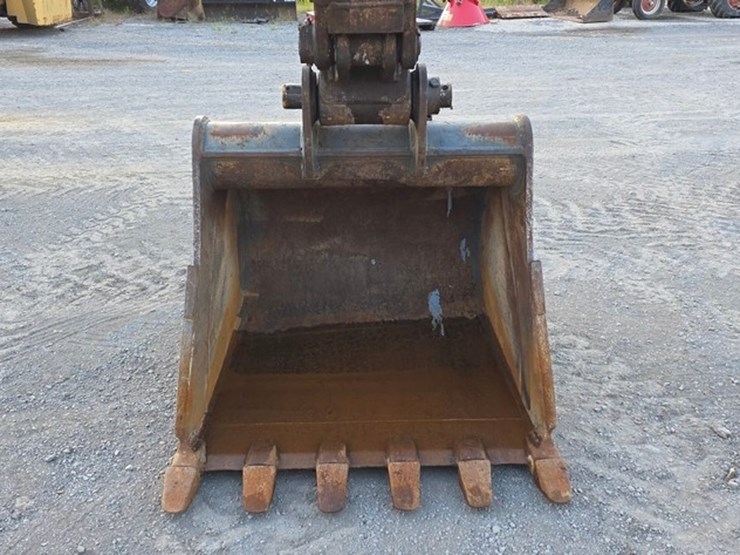 2013-deere-160g-lc-image-47