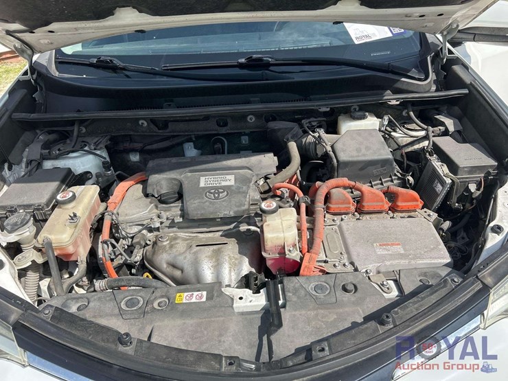 2018-toyota-rav4-image-6