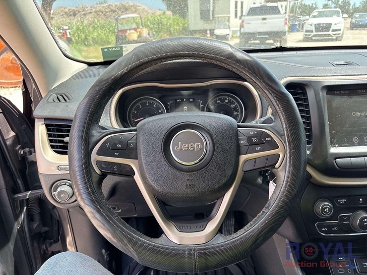 2014-jeep-cherokee-image-11