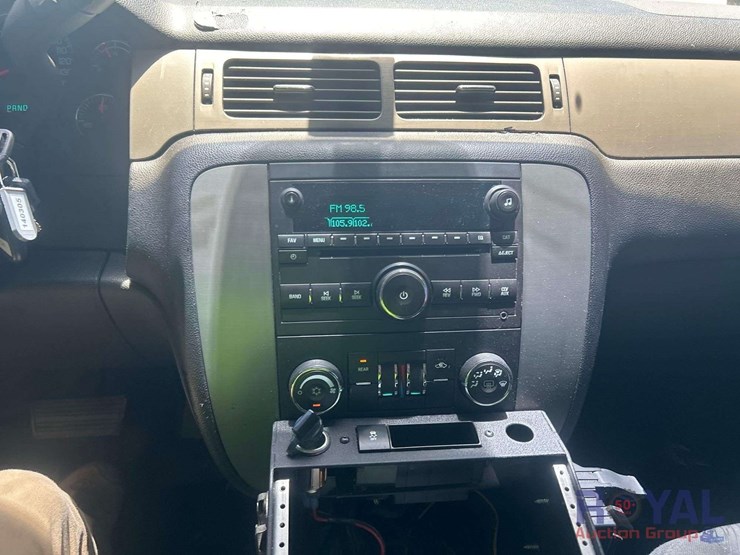 2014-chevrolet-tahoe-image-11