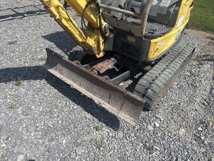 yanmar-vio17-image-10