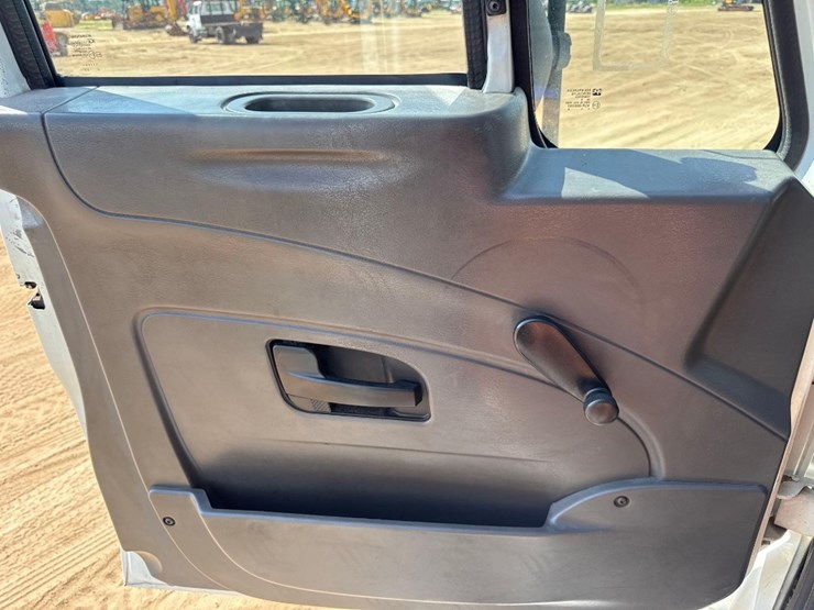 2010-international-durastar-4400-image-24
