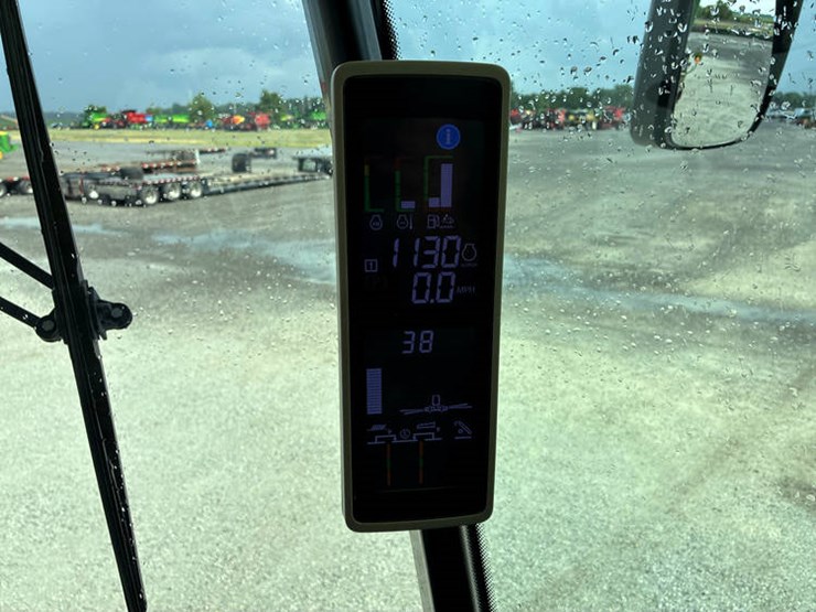 2017-john-deere-s680-image-104