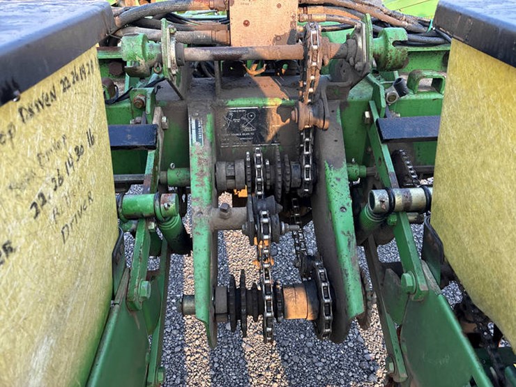 john-deere-7000-image-44