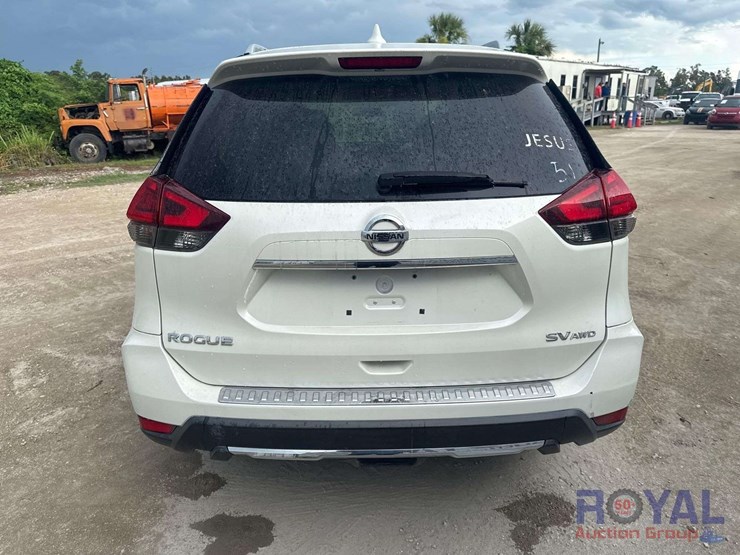 2017-nissan-rogue-image-22
