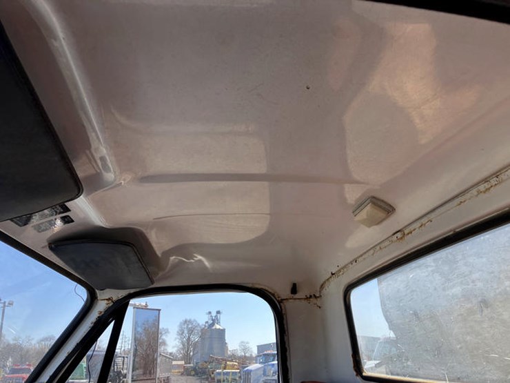 #111477-•-1988-gmc-lime-truck-#v532251-image-38