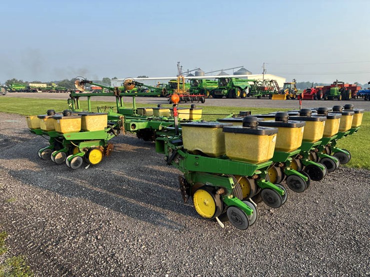 john-deere-7000-image-7