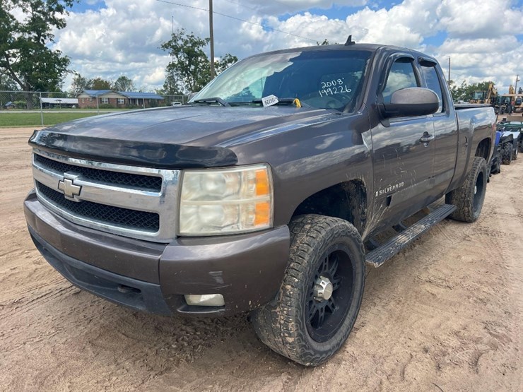 2008-chevrolet-silverado-image-8