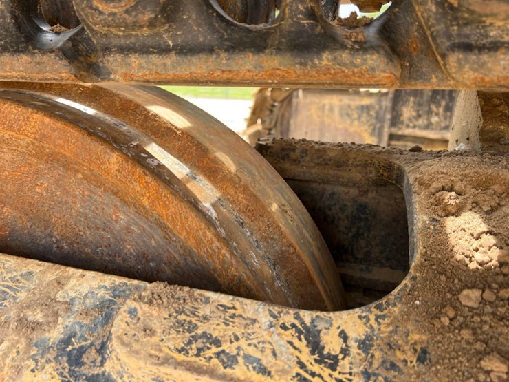 2017-caterpillar-336fl-image-13