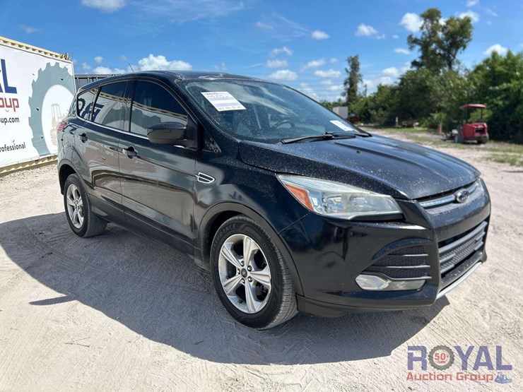 2015-ford-escape-image-1