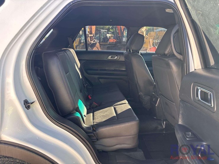 2016-ford-explorer-image-20
