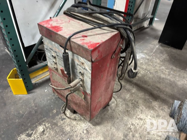 lincoln-welder-(dr11838)-image-3