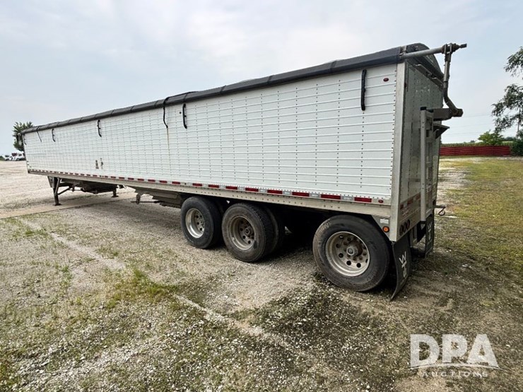 2016-wilson-grain-trailer-image-14