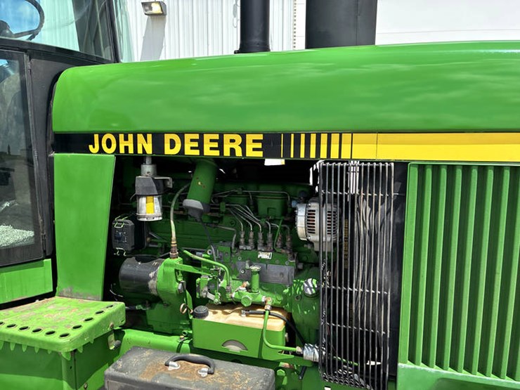 1990-john-deere-4555-image-20