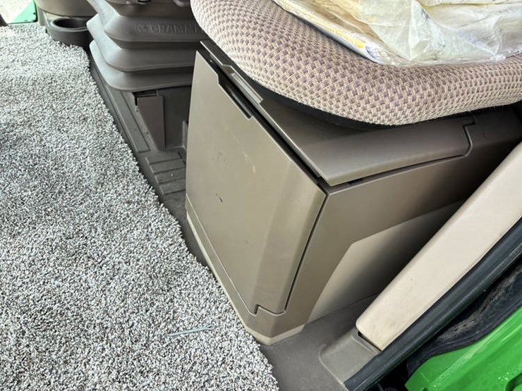 2017-john-deere-s680-image-113