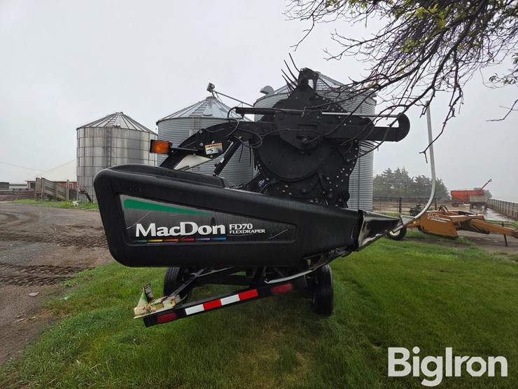 2009-mac-don-fd70-image-4