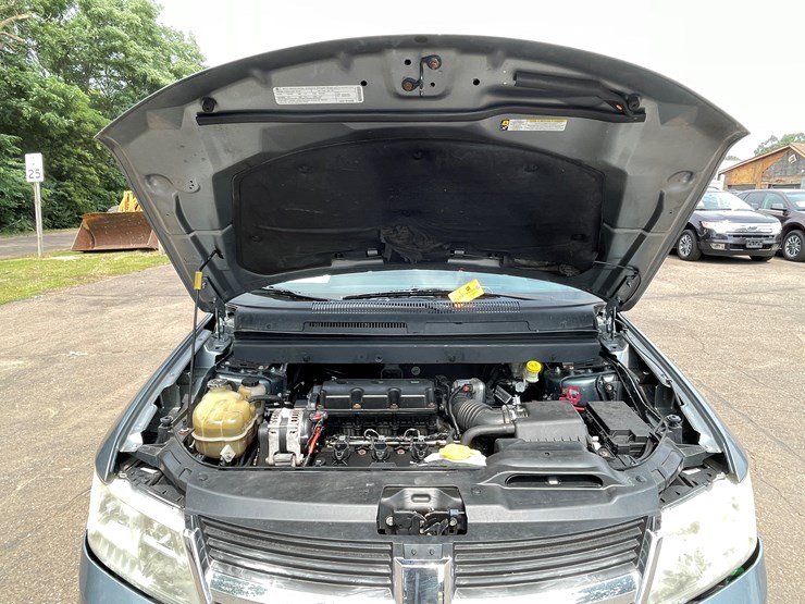 2010-dodge-journey-sxt-image-39