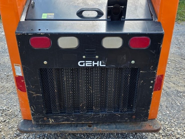 2020-gehl-rt105-image-17