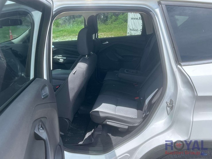 2018-ford-escape-se-image-24