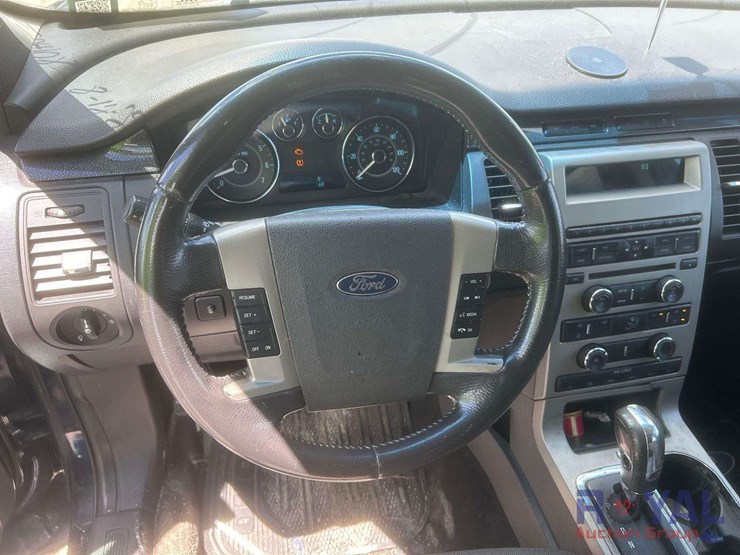 2009-ford-flex-image-11