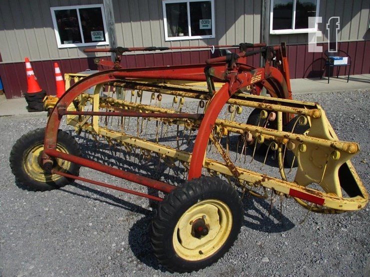 new-holland-256-image-2