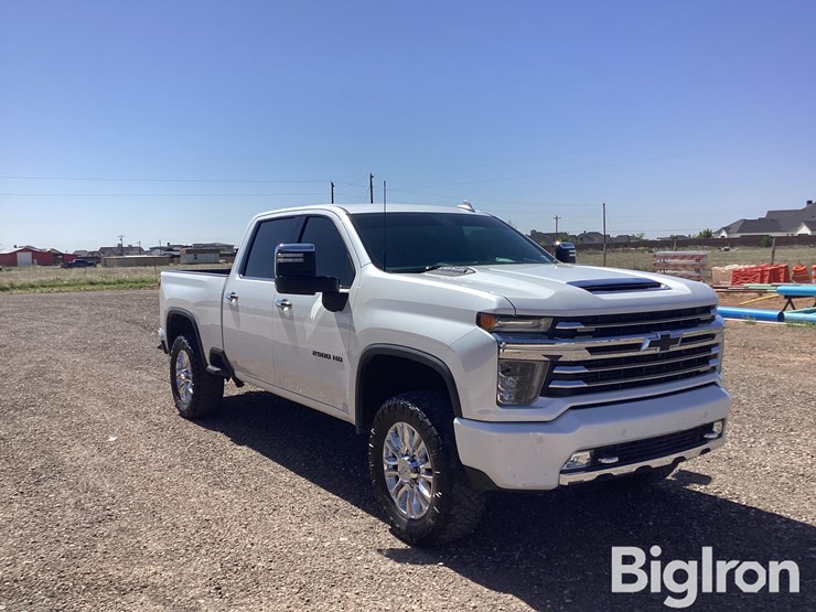2020-chevrolet-silverado-2500-image-3