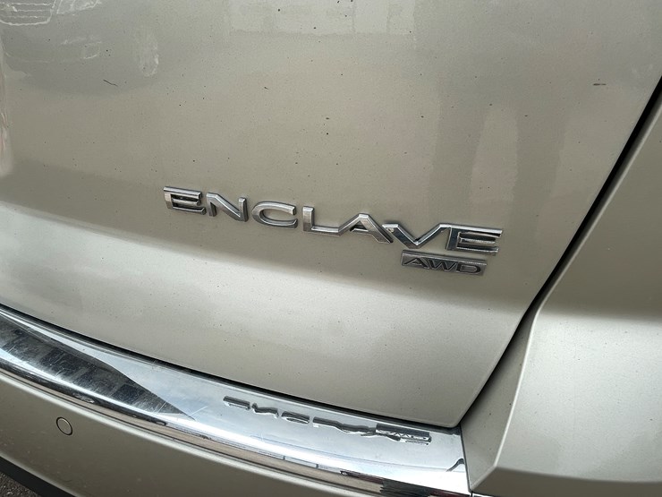 2014-buick-enclave-image-28