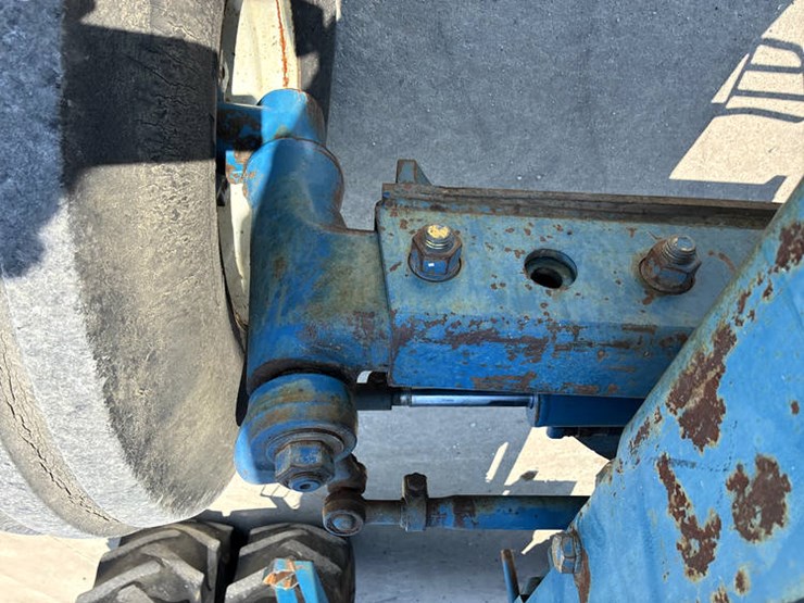 ford-tw25-image-40