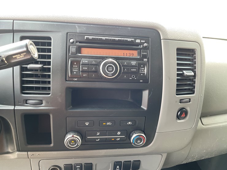 2013-nissan-nv2500-image-61