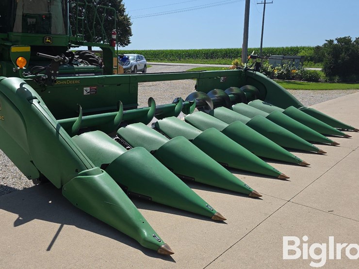 2013-john-deere-608c-image-3