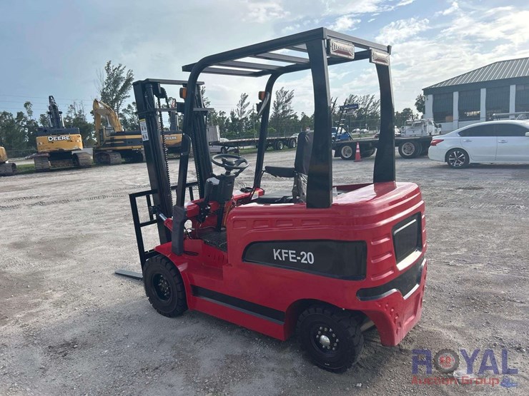 2024-agt-kfe-20-2,000lb-electric-forklift-image-4