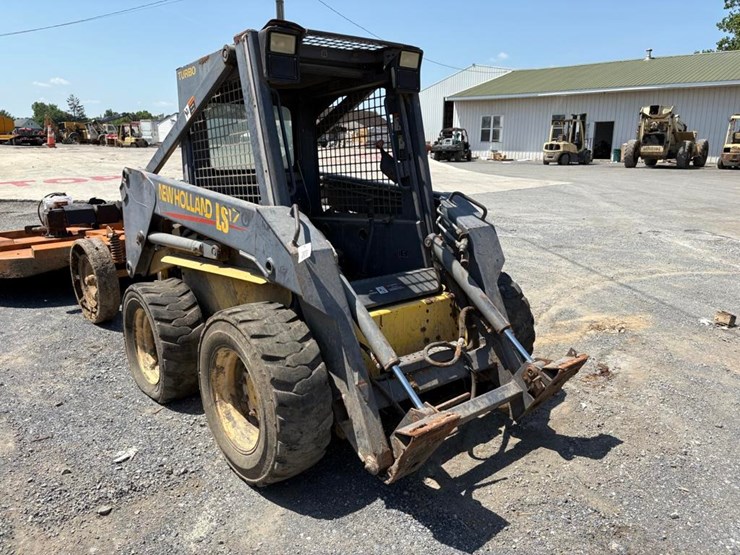 new-holland-ls170-image-1