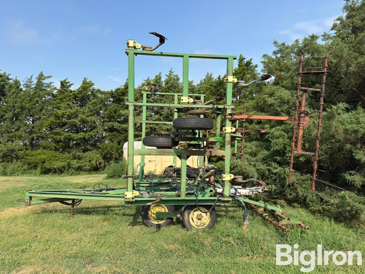 john-deere-30-image-8