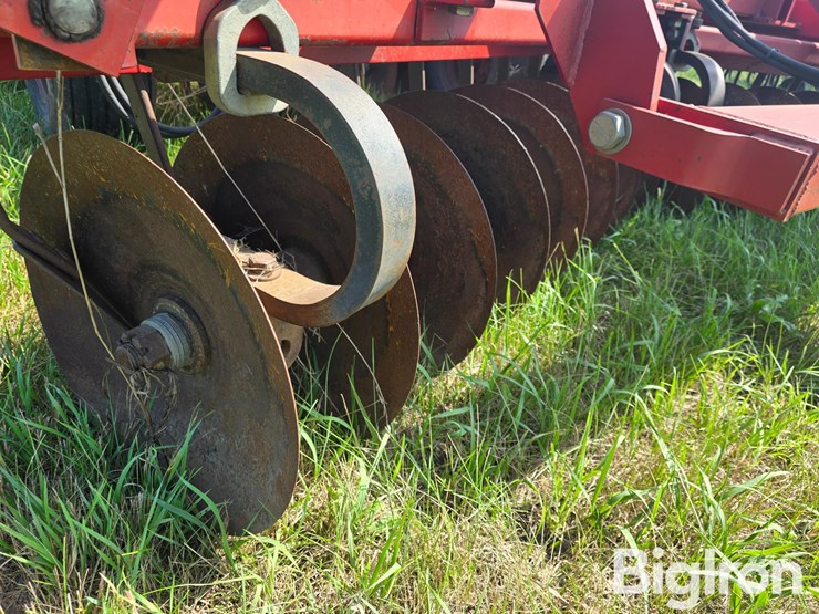 case-ih-3950-image-12