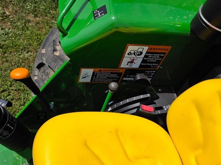 john-deere-5203-image-44