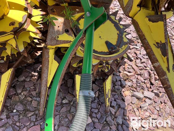 2017-john-deere-690-image-11