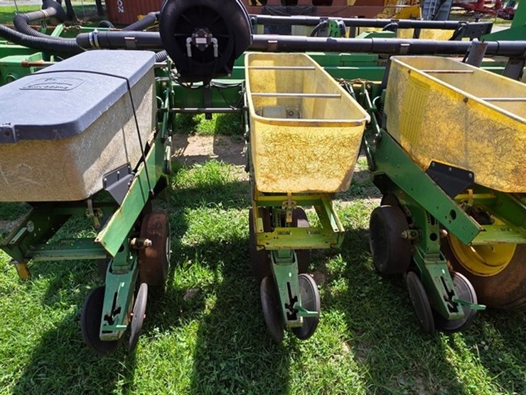 john-deere-1770-image-12