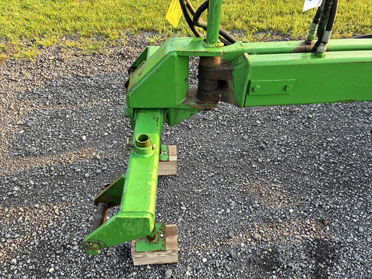 john-deere-7000-image-11