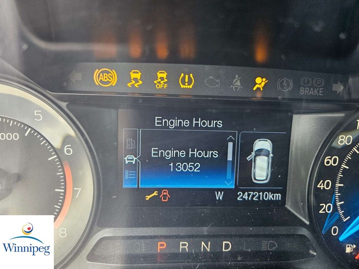 2017-ford-explorer-image-26
