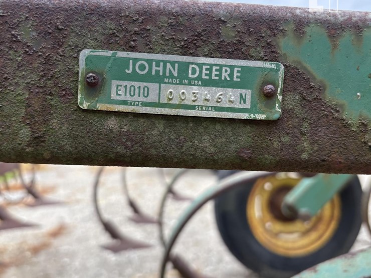 john-deere-215-image-4